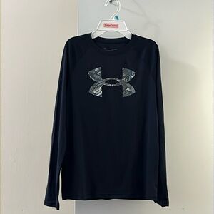 NWOT Boys Under Armour Heatgear Long sleeve shirt size YLG
